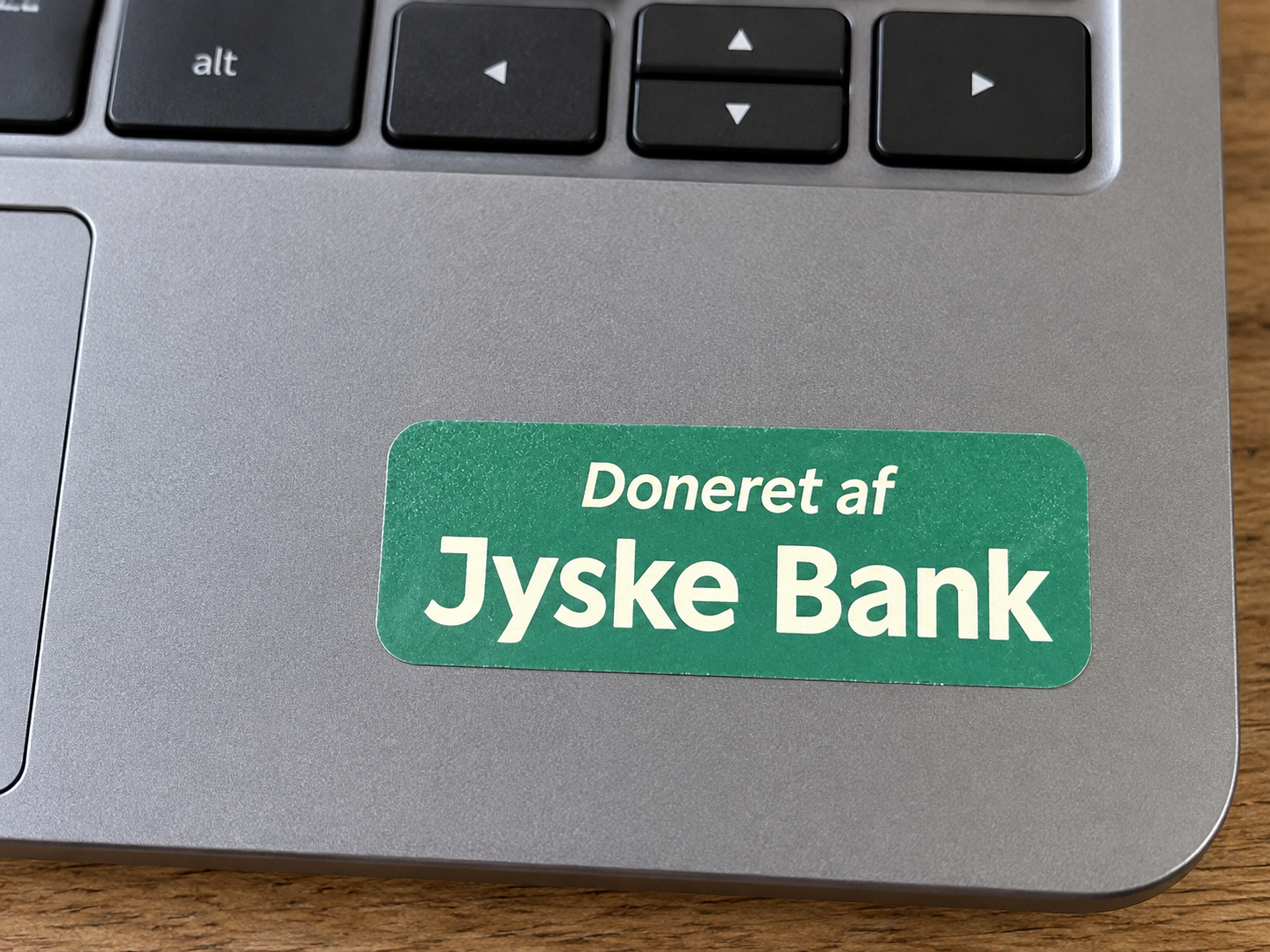 Laptop doneret af Jyske Bank