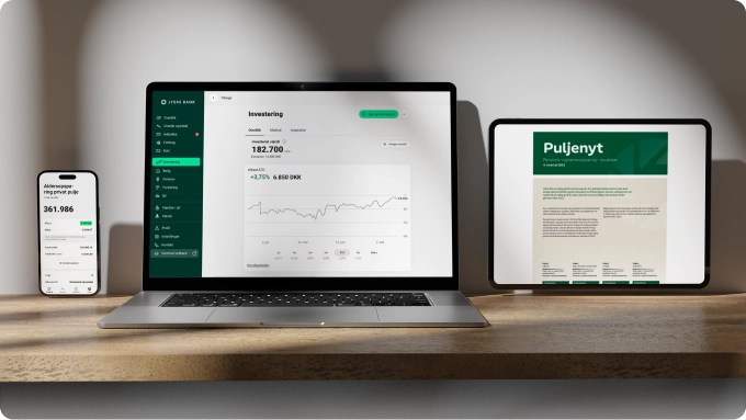 Både på desktop, tablet og mobil