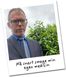 Mikkel Høegh ved hæk