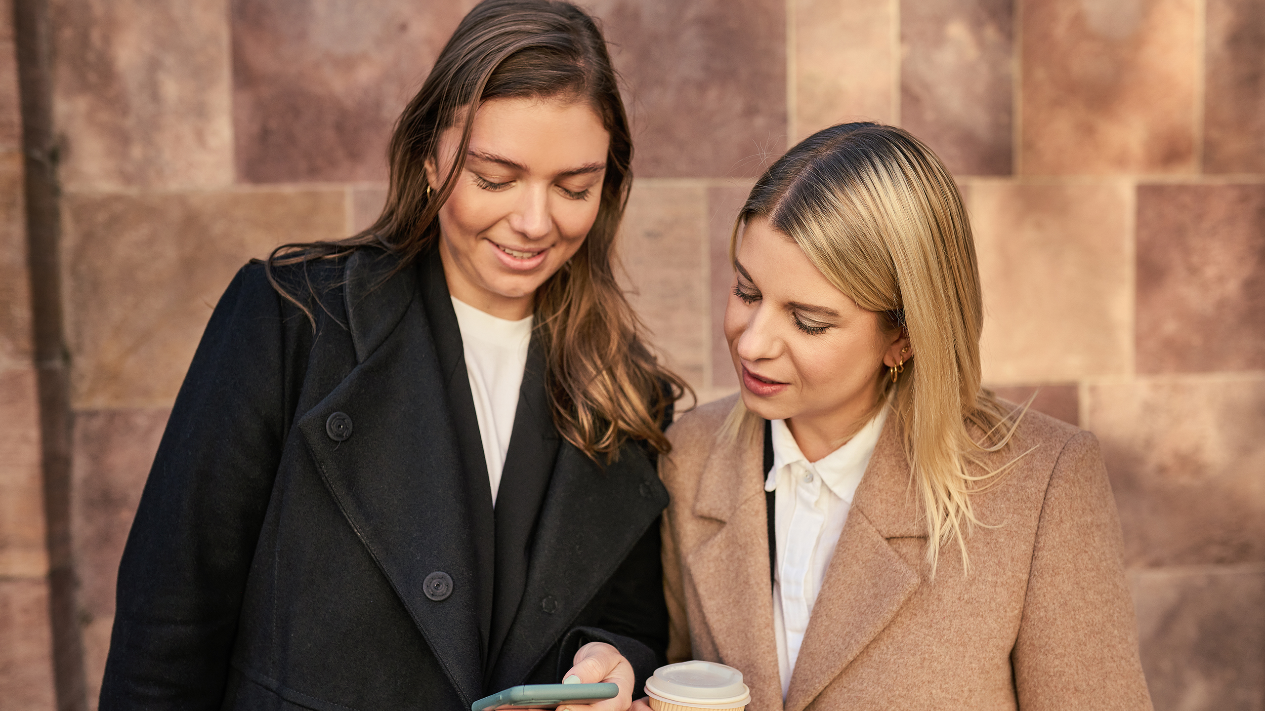 Kvinder Kollegaer Arbejde Aarhus Kaffe Telefon