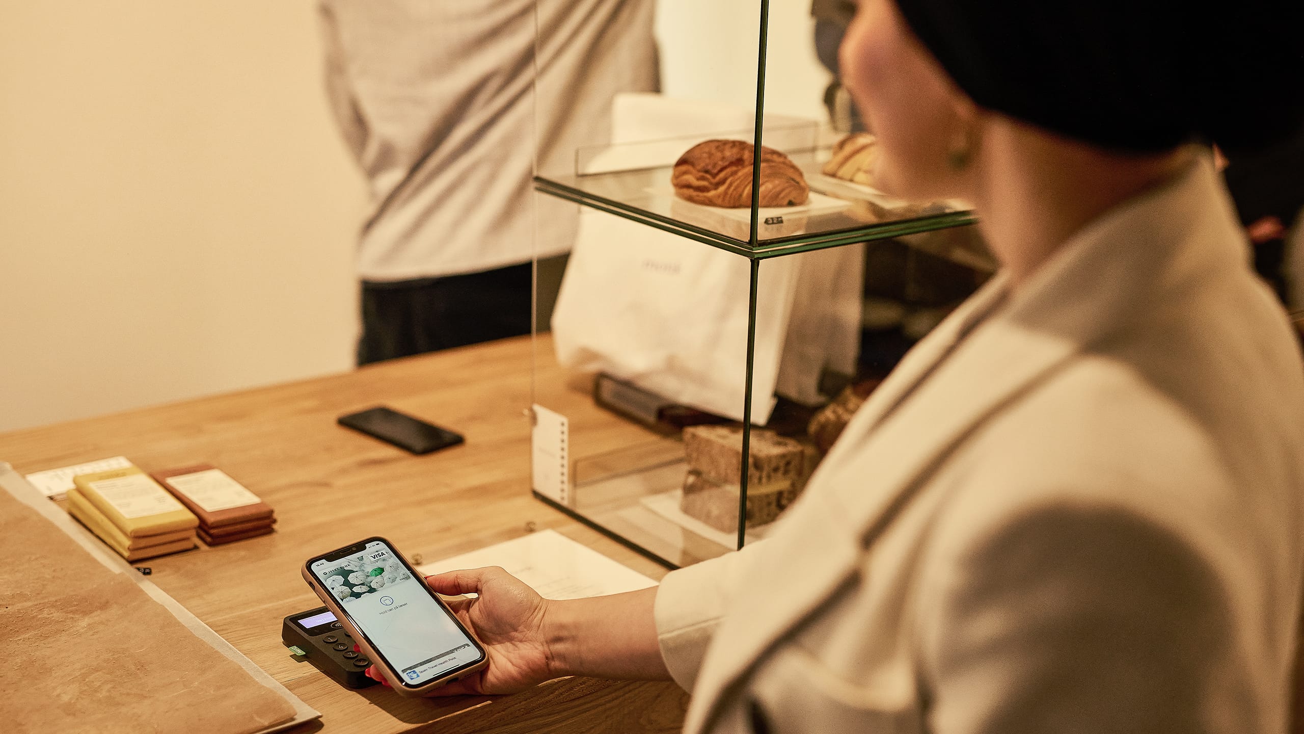Betaling med iphone på cafe